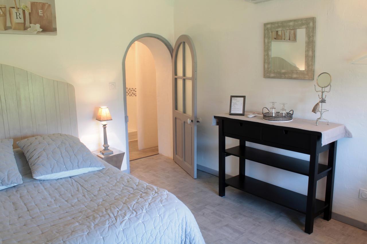 Mas De La Douceur Bed & Breakfast Saint-Andiol Bagian luar foto