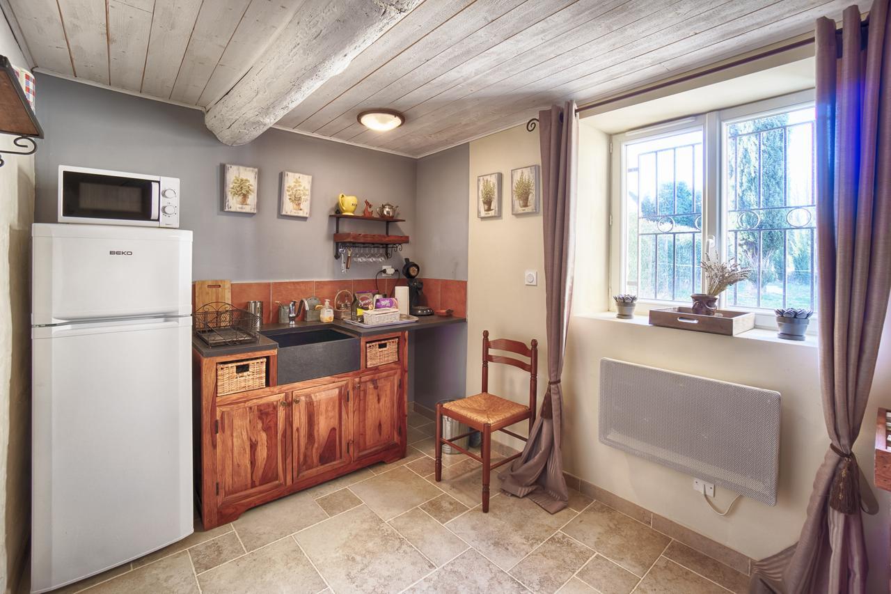 Mas De La Douceur Bed & Breakfast Saint-Andiol Bagian luar foto