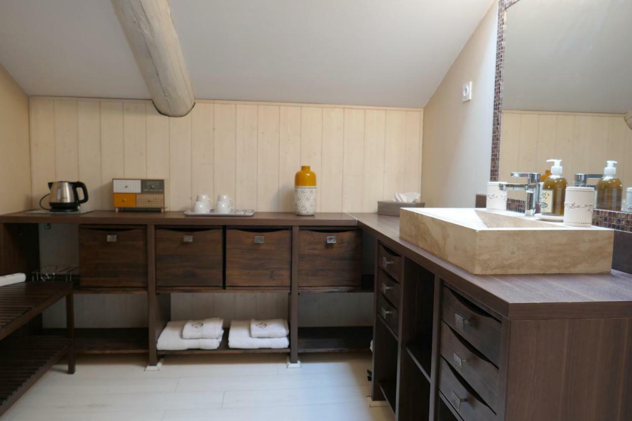 Mas De La Douceur Bed & Breakfast Saint-Andiol Bagian luar foto